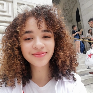 Lina - Prof d'aide aux devoirs - Bavilliers