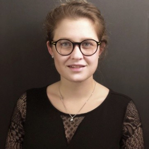 Constance - Prof d'initiation informatique - Eaunes