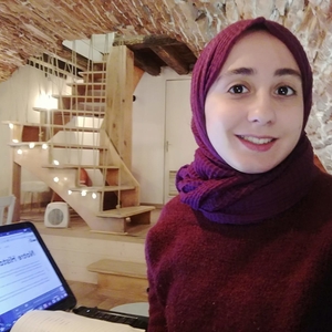 Yasmine - Prof de maths - Toulouse