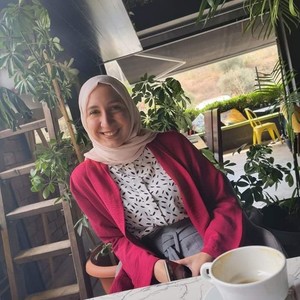 Amina - Prof de médecine - Paris