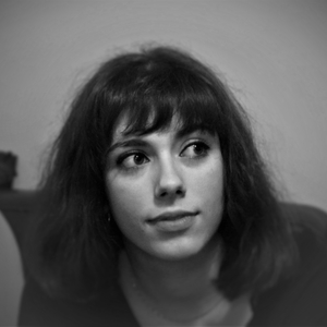 Lola - Prof d'histoire - Vincennes