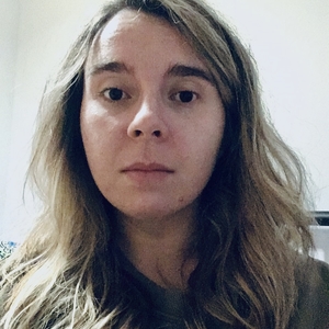 Rachel - Prof d'histoire - géo - Paris