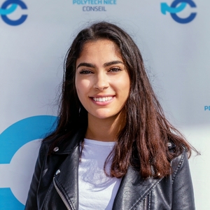 Eya - Prof de maths - Saint-Martin-d'Hères