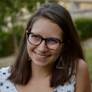 Manon - Prof de maths - Plessé