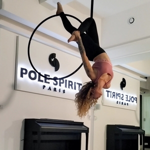 Federica - Prof de tissu aérien - Paris