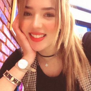 Ines - Prof de maths - Puteaux