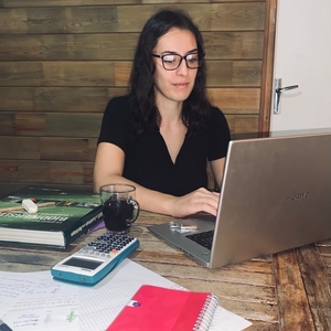 Julie - Prof de SVT - Le Gosier