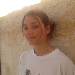 Léonie - Prof d'histoire - géo - Marseille
