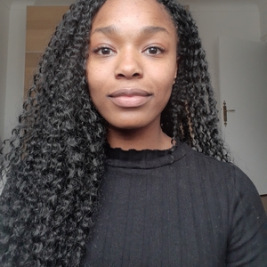 Maréva - Prof de biologie - Tours