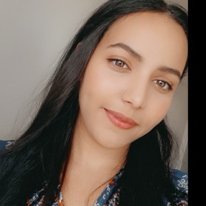 Salma - Prof de chimie - La Rochelle
