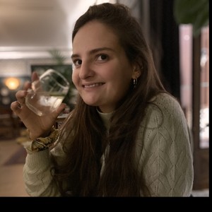 Louise - Prof d'anglais - Férolles-Attilly