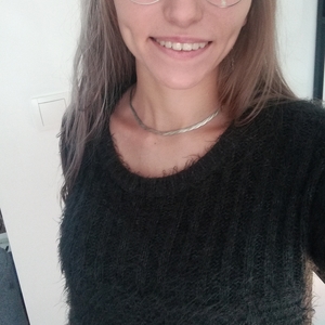 Manon - Prof de chimie - 