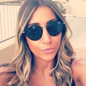 Melanie - Prof de droit civil - Neuilly-sur-Seine