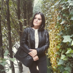 Sarah - Prof de droit - Paris 13e