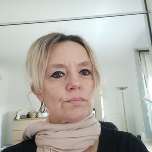 Céline - Prof de droit du travail - Pont-l'Évêque