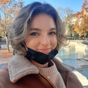 Chloé - Prof d'anglais - Bron
