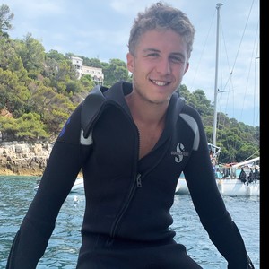 HUGO - Prof de natation - Saint-Denis-lès-Bourg