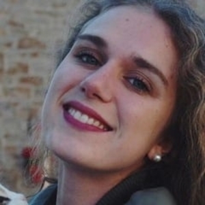 Sarah - Prof d'anglais - Villeneuve-Loubet