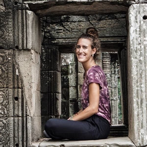 Carlota - Prof de yoga - Méré
