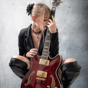 Shirley - Prof de chant - Anzin