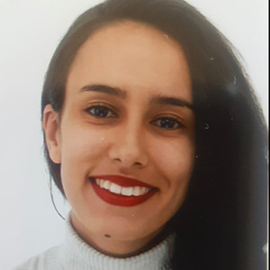 Nisrine - Prof de SES - Aix-en-Provence