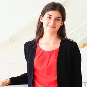 Clara - Prof d'économie - Saint-Priest-en-Jarez