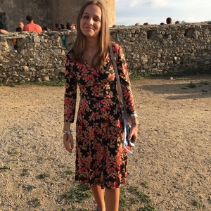 Rhiannon - Prof de maths - Cogolin