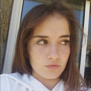 Chloé - Prof de maths - Cavaillon