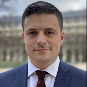 Maxime - Prof de droit - Paris 12e