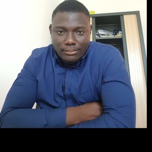 Eyram - Prof de maths - Metz