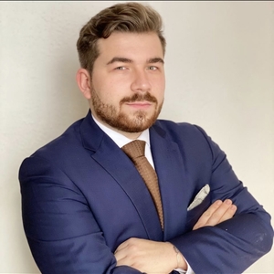 Lylian - Prof de droit des affaires - Aix-en-Provence