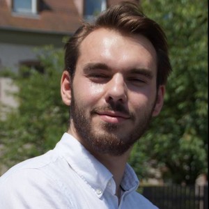 Sacha - Prof de droit civil - Paris 7e