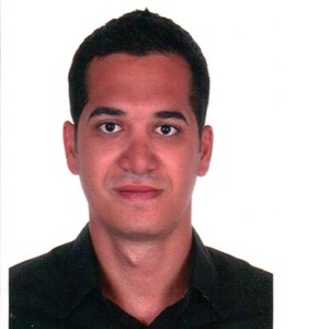 Youssef - Prof d'économie - Strasbourg