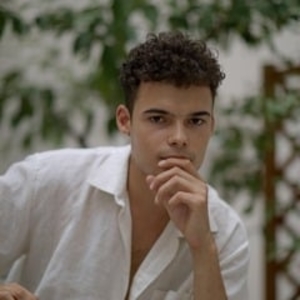 Lucas - Prof de français - Paris