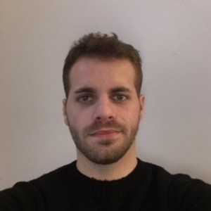 Nicolas - Prof de droit - Paris