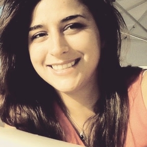 Sara - Prof de physique - chimie - Marseille