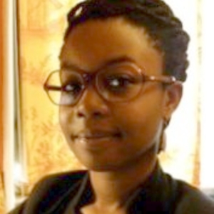 Stéphanie - Prof de droit constitutionnel - Paris