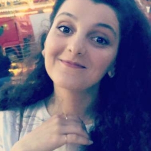 Anissa - Prof de droit - Villeurbanne