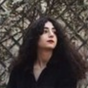 Mira - Prof de français - Versailles