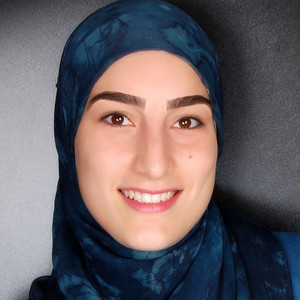 Rania - Prof de maths - Suresnes