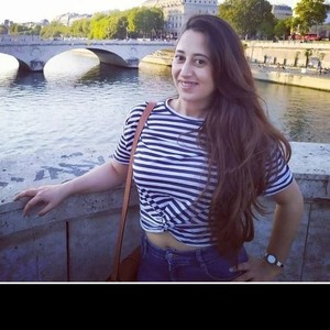 Mouna - Prof d'italien - Paris