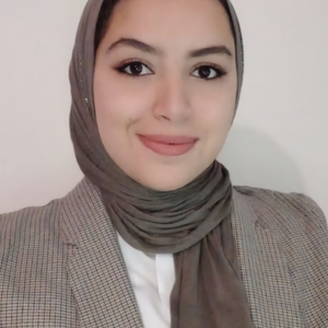Sanae - Prof de marketing - La Celle-sous-Gouzon