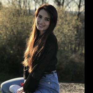 Justine - Prof d'aide aux devoirs - Angers
