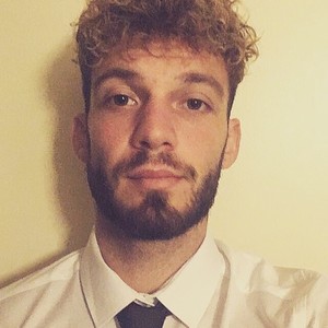 Julien - Prof d'anglais - École-Valentin