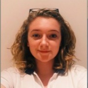 Coralie - Prof d'anglais - Thue et Mue