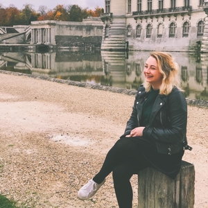 Claire - Prof de communication digitale - Lille