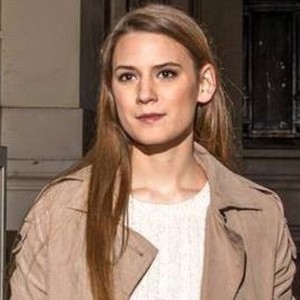 Gabriella - Prof d'histoire de l'art - Jette