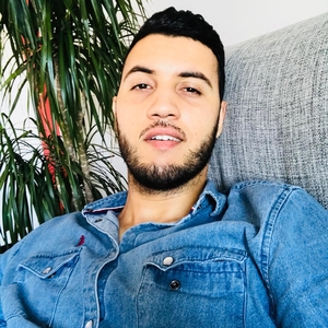 Ayoub - Prof d'expression orale - anglais - Toulouges