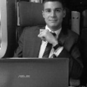 Alexis - Prof d'économie - Paris