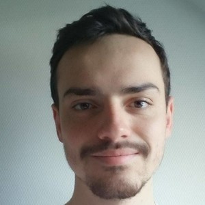 Charlie - Prof de maths - Paris
